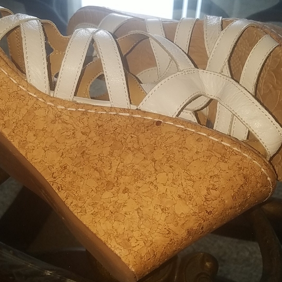 🎉Sale $35 b.o.c. Platform Wedges - Picture 6 of 12